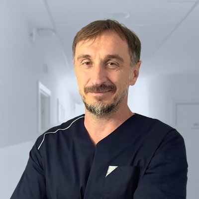 Dr Nikola Lukač